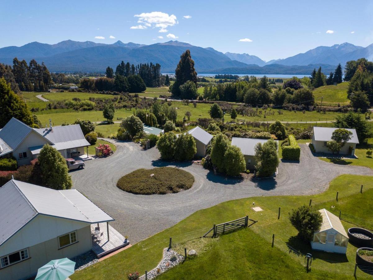 Blue Thistle Cottages Te Anau Exterior foto
